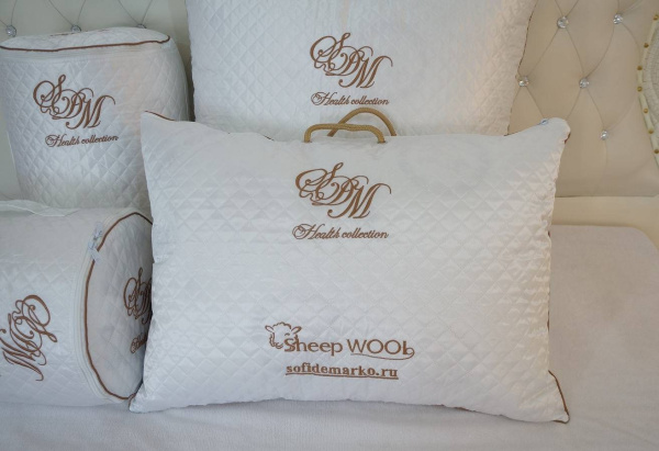 Wool Подушка 70х70